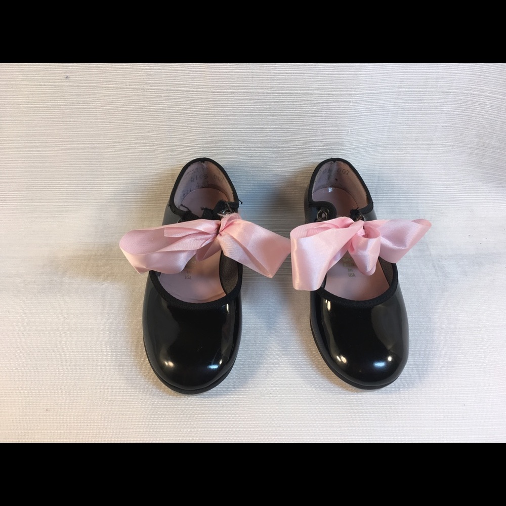 Girls Black Patent Tap Shoes size 7